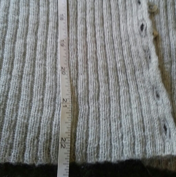 Old Navy sleeveless top - Picture 7 of 8